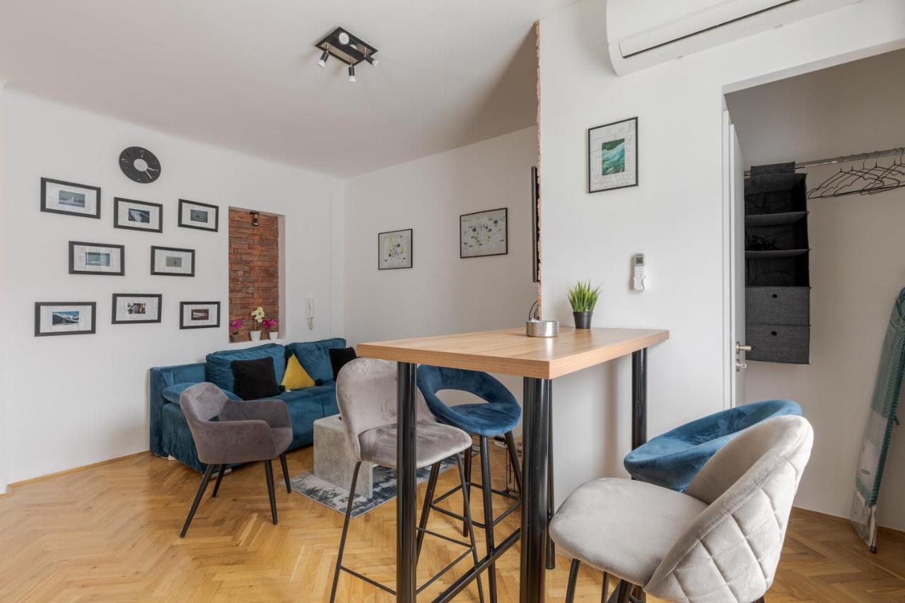 With Private Parking Daire Zagreb